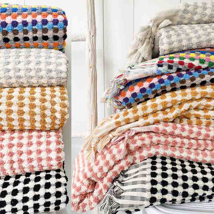 Pom Pom Bath Towel