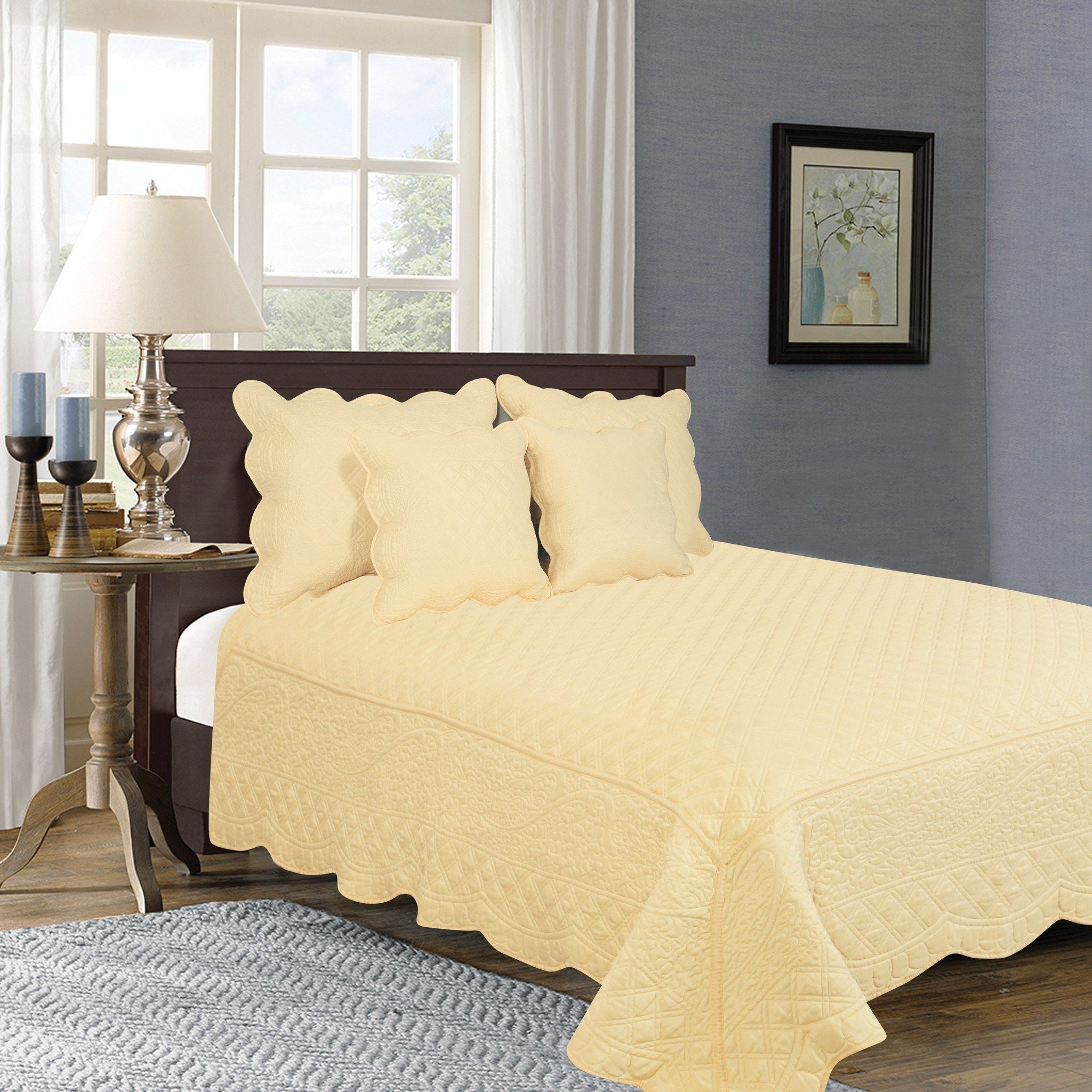 Tache Buttercup Puffs Yellow Diamond Matelasse Scalloped Quilt Set