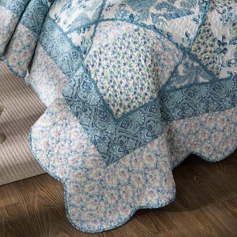 Tache Petal Dance White Blue Floral Paisley Cotton Patchwork Quilt Set