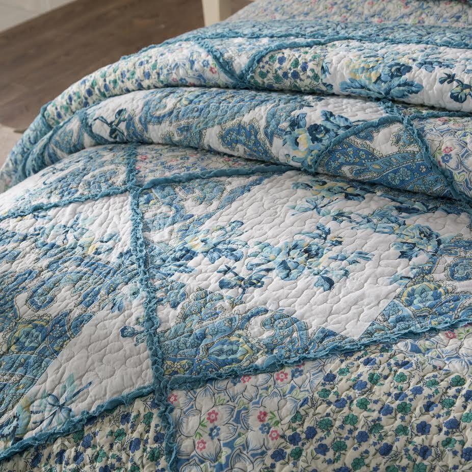 Tache Petal Dance White Blue Floral Paisley Cotton Patchwork Quilt Set