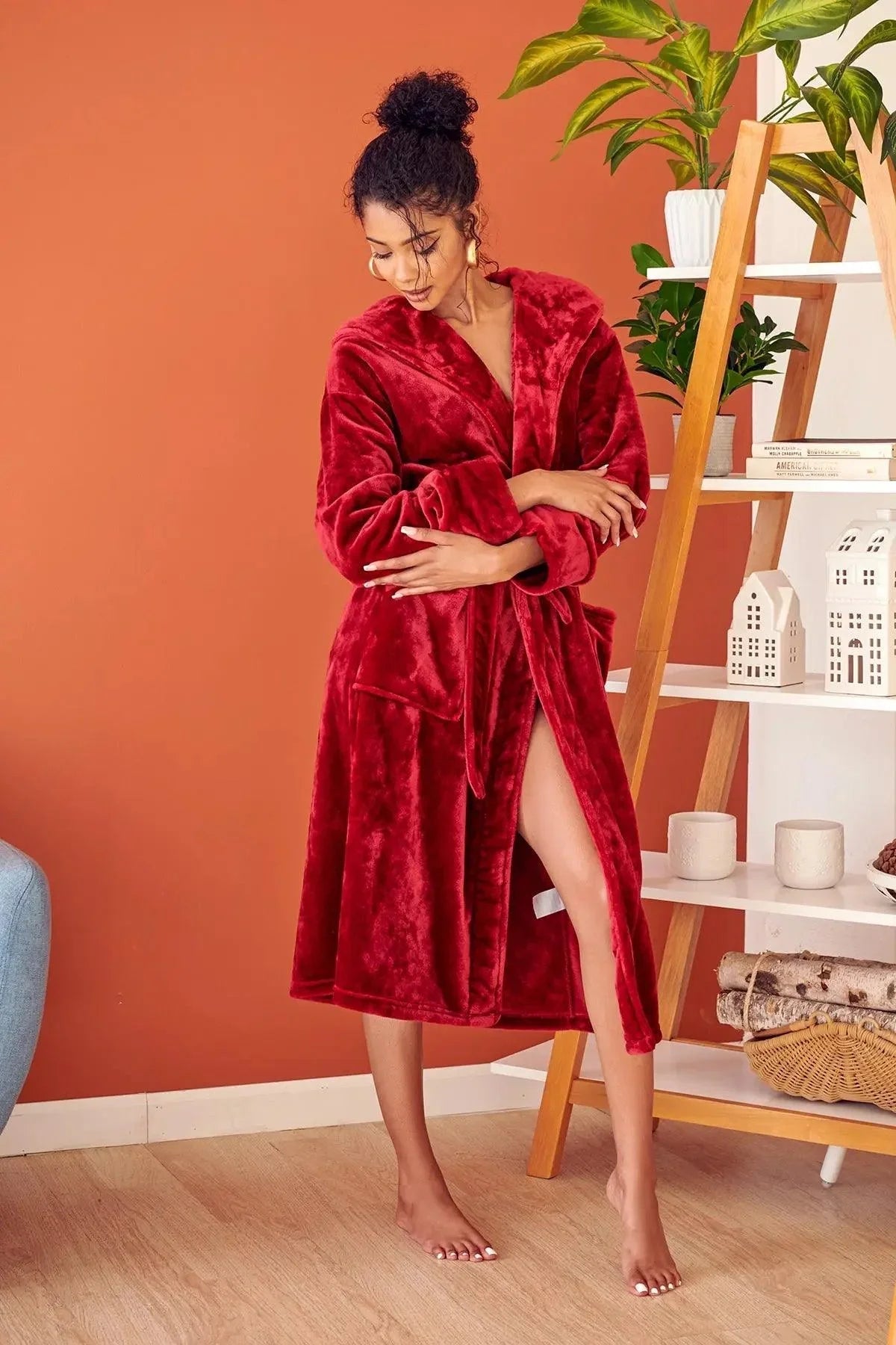 Women’s Plush Hooded Robe - Spa-Worthy Comfort at Home